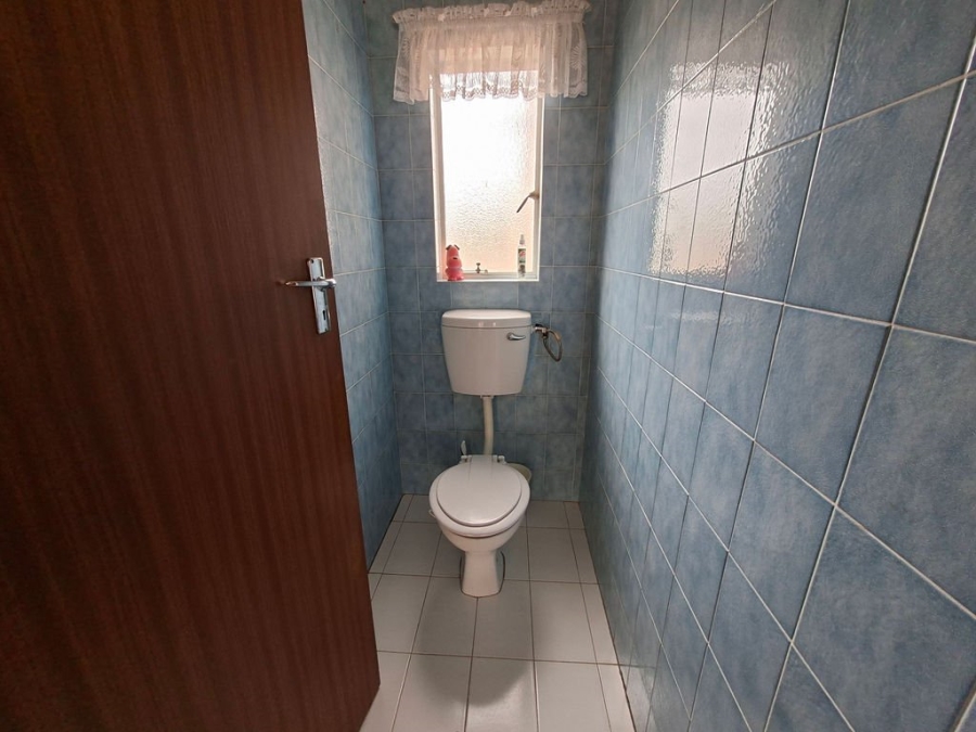 4 Bedroom Property for Sale in Vanrhynsdorp Western Cape